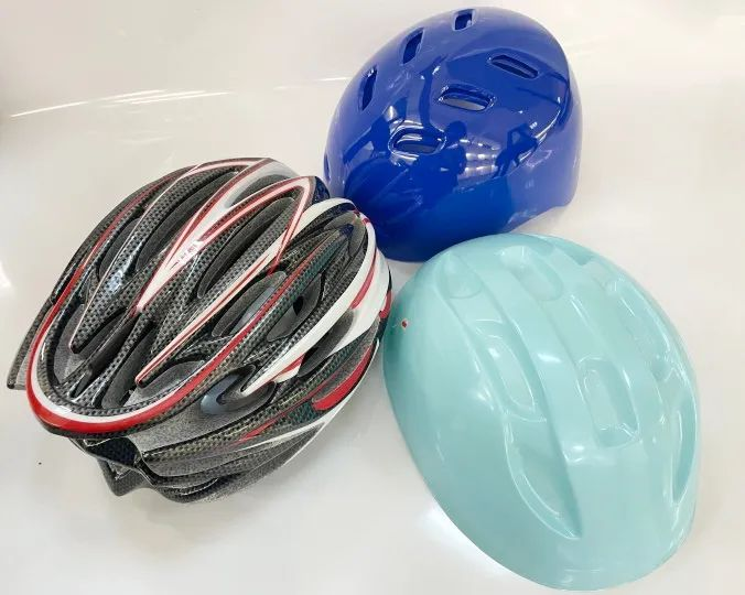 使用奥凯PVC塑料片制作的头盔有何不同之处